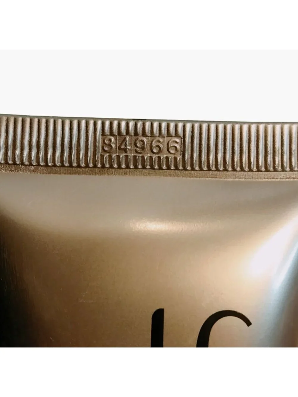 Elf Hydrating Camo Concealer Medium Beige Full Coverage Formula Lightweight